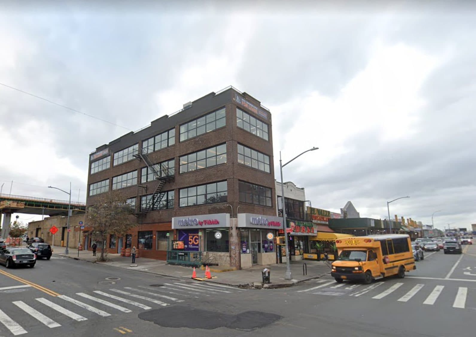 2543 Jerome Avenue storefront